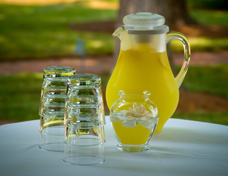Fresh lemonade drinks at Marcos